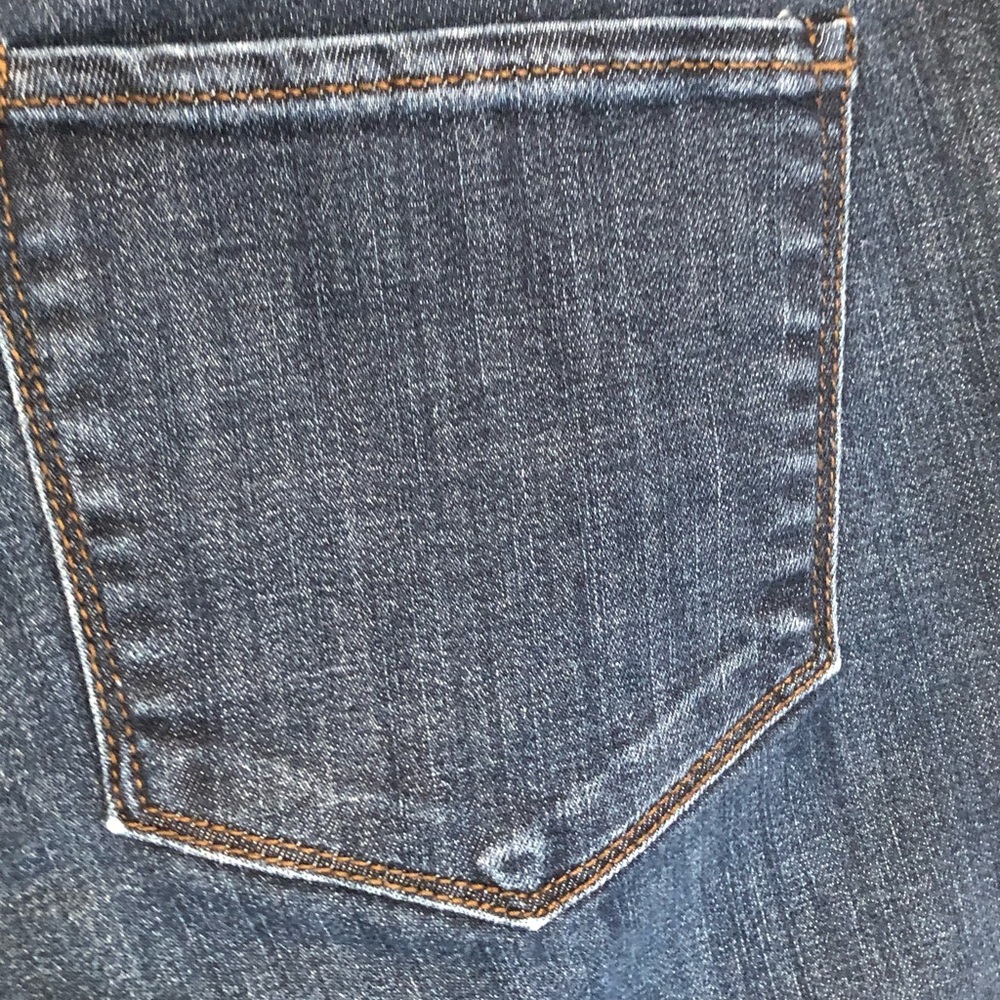 26. Ann Taylor Dark Wash Denim Pant - Picture 9 of 11